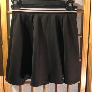 Women’s Joe Boxer Flex Waist Skirt! 🎾